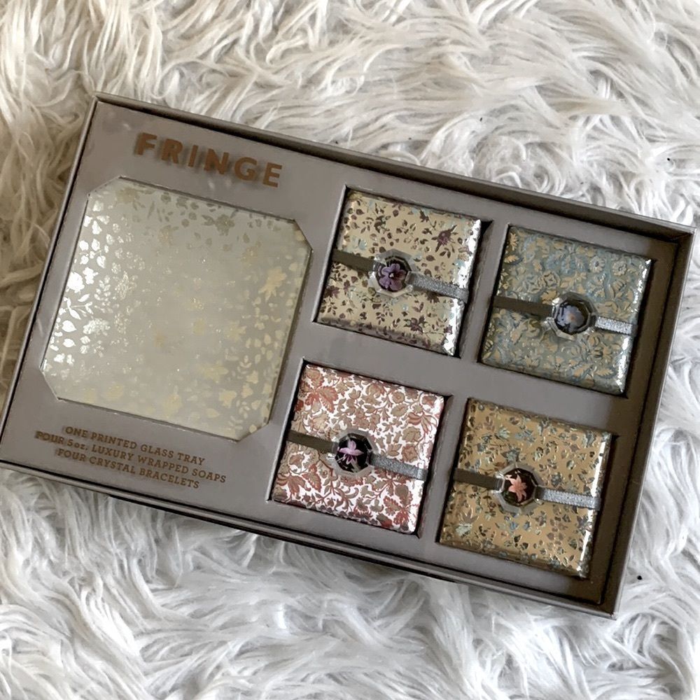 FRINGE foiled glass tray 4 luxury wrapped soaps with 4 crystal bracelets (GIFT)